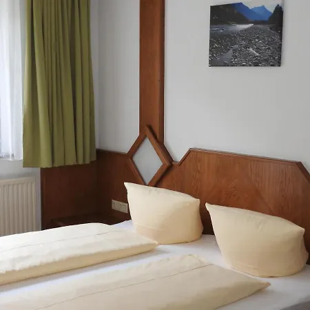 Hostel Haus Elmerhof