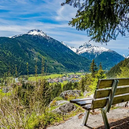 Elmerhof Gæstehus 3*