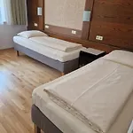 بيت شباب Haus Elmerhof Elmen