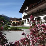 Haus Elmerhof Hostel Elmen